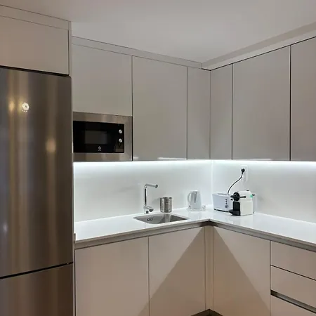 Loira Ramon Y Cajal Ii, Ubicacion Y Confort Apartment